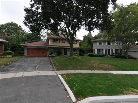 24 Robintide Crt, House detached with 4 bedrooms, 3 bathrooms and 4 parking in Toronto ON | Image 1