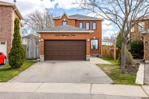 3533 Nutcracker Dr, House detached with 3 bedrooms, 4 bathrooms and 4 parking in Mississauga ON | Card Image