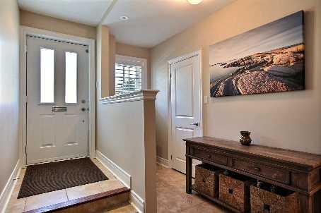 80 Milton St, House attached with 3 bedrooms, 3 bathrooms and 2 parking in Toronto ON | Image 2