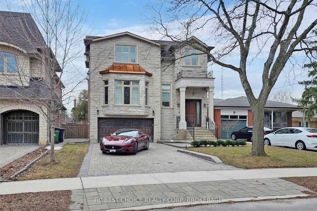 61 Centre Ave, House detached with 4 bedrooms, 6 bathrooms and 6 parking in Toronto ON | Image 1