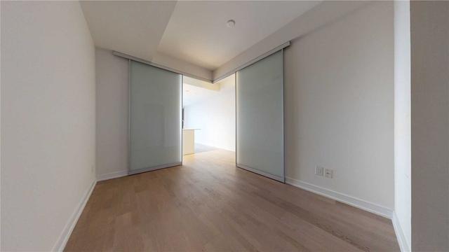 1012 - 57 St Joseph St, Condo with 1 bedrooms, 1 bathrooms and 0 parking in Toronto ON | Image 8