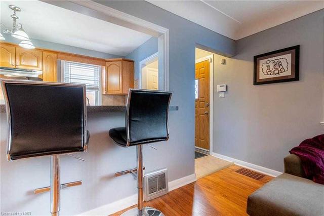 4 Flanders Ave, House detached with 3 bedrooms, 1 bathrooms and 4 parking in St. Catharines ON | Image 39