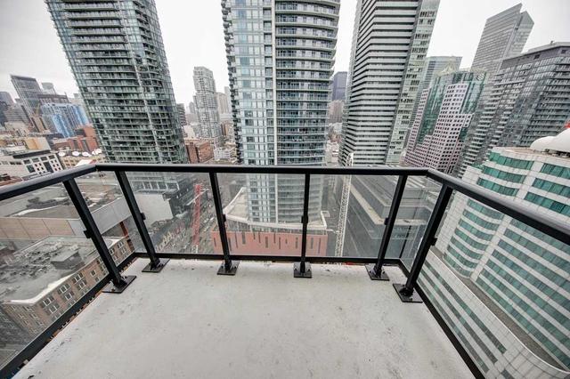 2411 - 87 Peter St, Condo with 1 bedrooms, 1 bathrooms and 0 parking in Toronto ON | Image 10