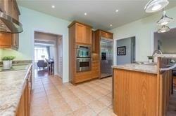 81 Silvervalley Dr, House detached with 4 bedrooms, 5 bathrooms and 6 parking in Caledon ON | Image 2