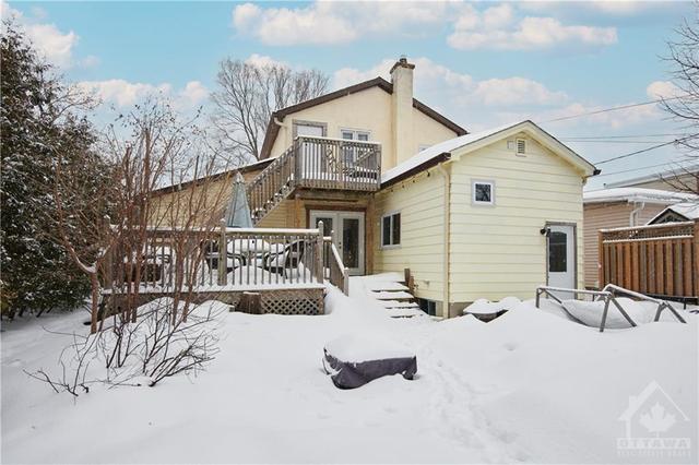 1239 Emperor Avenue, House detached with 3 bedrooms, 3 bathrooms and 7 parking in Ottawa ON | Image 23