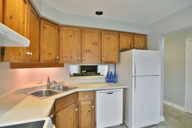 5 - 2390 Woodward Ave, Townhouse with 2 bedrooms, 3 bathrooms and 2 parking in Burlington ON | Image 5