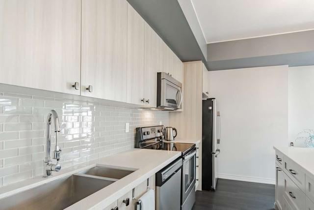 th27 - 120 Twenty Fourth St, Townhouse with 3 bedrooms, 3 bathrooms and 1 parking in Toronto ON | Image 2