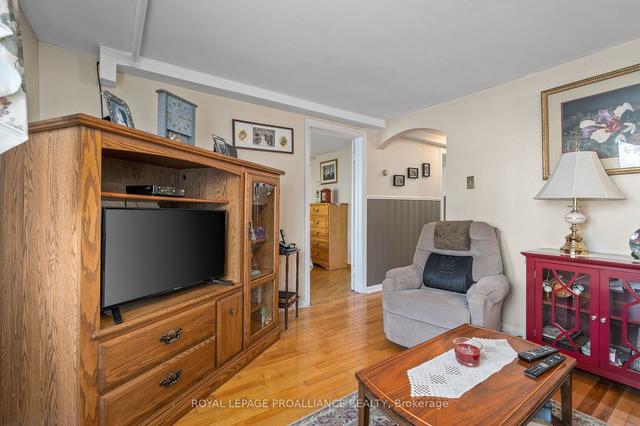 430 Nelson St, House detached with 2 bedrooms, 3 bathrooms and 4 parking in Kingston ON | Image 10
