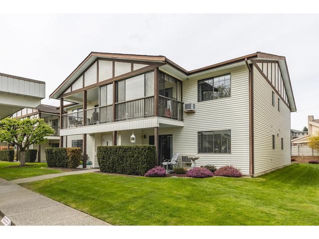 22 - 32718 Garibaldi Drive, House attached with 2 bedrooms, 1 bathrooms and 1 parking in Abbotsford BC | Image 3