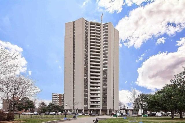 307 - 380 Dixon Rd, Condo with 3 bedrooms, 2 bathrooms and 1 parking in Toronto ON | Image 1