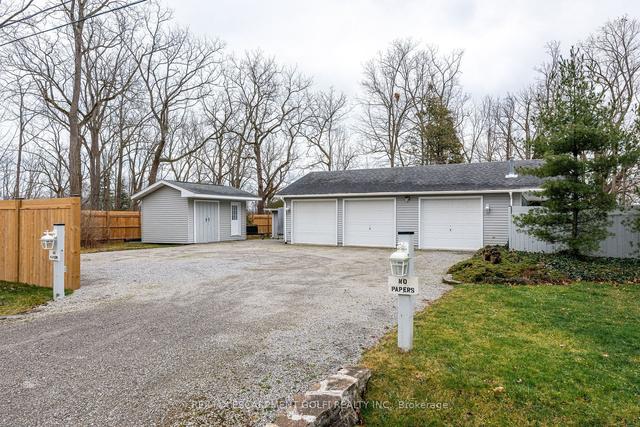 894 Oakhill Blvd, House detached with 3 bedrooms, 1 bathrooms and 12 parking in Fort Erie ON | Image 22