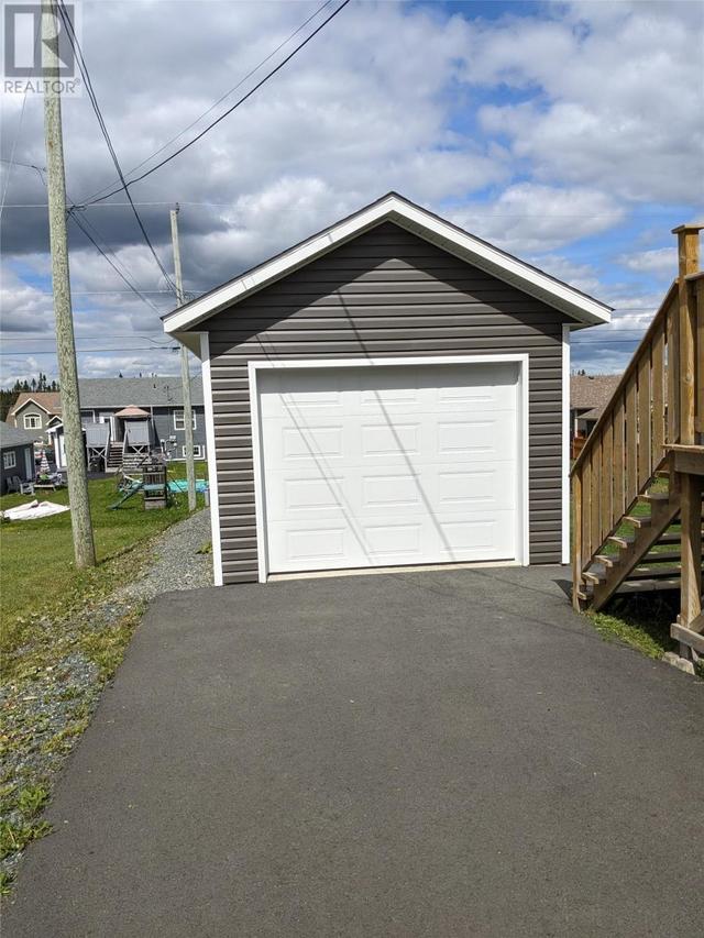 12 Howe Street, House detached with 3 bedrooms, 3 bathrooms and null parking in Gander NL | Image 23