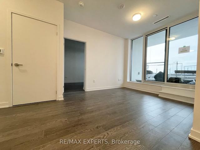 229 - 20 O'neill Rd E, Condo with 1 bedrooms, 1 bathrooms and 0 parking in Toronto ON | Image 4