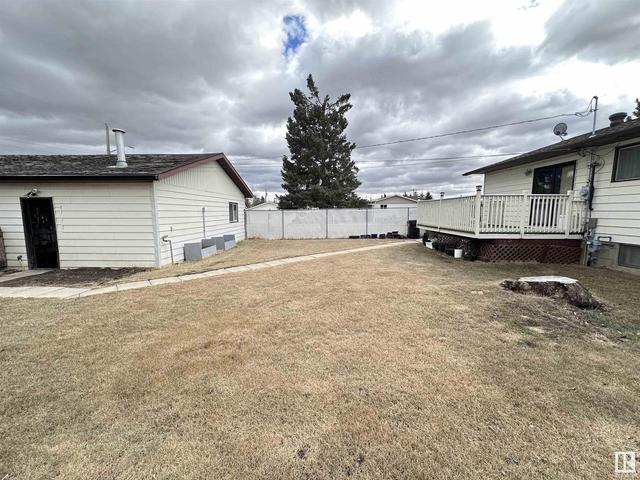 9740 99 St, House detached with 4 bedrooms, 2 bathrooms and null parking in Westlock AB | Image 36