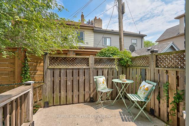 9 Wood St, House semidetached with 2 bedrooms, 3 bathrooms and 2 parking in Hamilton ON | Image 22