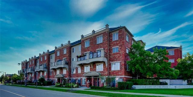 3 - 51 Hays Blvd, Townhouse with 2 bedrooms, 2 bathrooms and 2 parking in Oakville ON | Image 1
