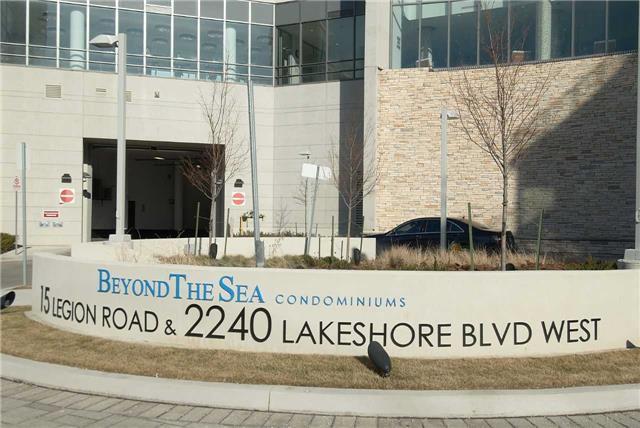 Lph2 - 15 Legion Rd, Condo with 2 bedrooms, 2 bathrooms and 1 parking in Toronto ON | Image 18
