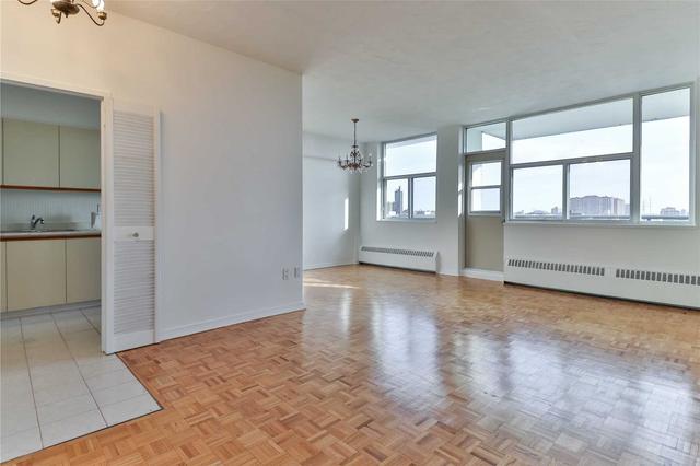 1010 - 2245 Eglinton Ave E, Condo with 2 bedrooms, 1 bathrooms and 1 parking in Toronto ON | Image 34