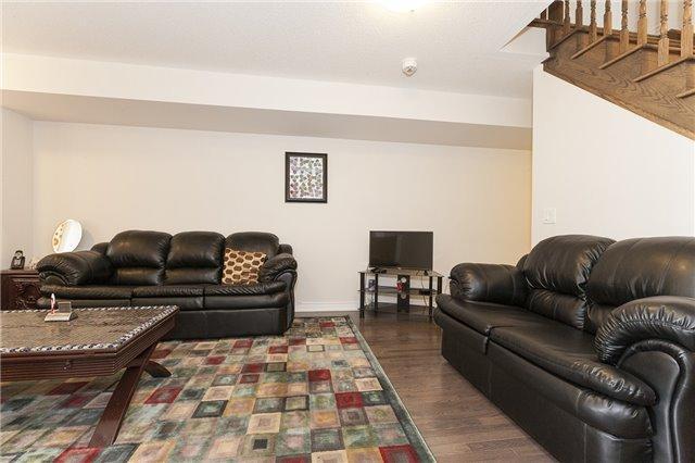 158 Inspire Blvd, House attached with 3 bedrooms, 3 bathrooms and 2 parking in Brampton ON | Image 2