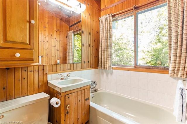 97 Whiskey Harbour Road, House detached with 2 bedrooms, 1 bathrooms and 4 parking in Northern Bruce Peninsula ON | Image 13