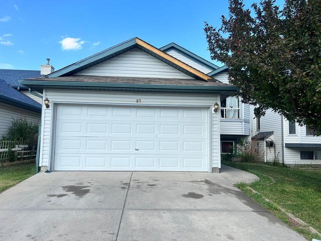 87 Applegrove Crescent Se, House detached with 5 bedrooms, 3 bathrooms and 4 parking in Calgary AB | Image 1