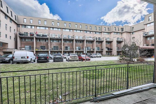 136 - 165 Cherokee Blvd, Townhouse with 4 bedrooms, 2 bathrooms and 1 parking in Toronto ON | Image 10