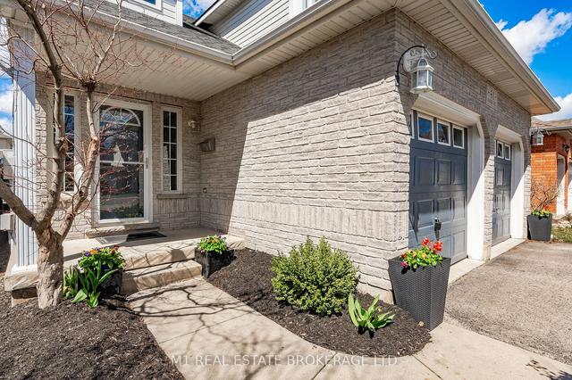 61 Marsh Cres, House detached with 4 bedrooms, 4 bathrooms and 6 parking in Guelph ON | Image 23