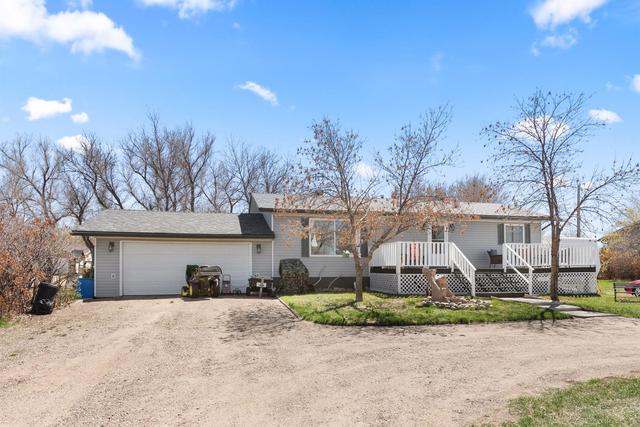 403 10 Street, House detached with 2 bedrooms, 1 bathrooms and null parking in Cypress County AB | Image 2
