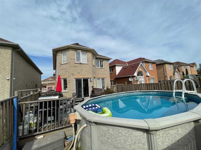 12 Prince Cres, House detached with 3 bedrooms, 3 bathrooms and 8 parking in Brampton ON | Image 35