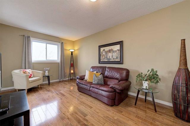 3361 Nighthawk Tr, House attached with 3 bedrooms, 2 bathrooms and 2 parking in Mississauga ON | Image 18