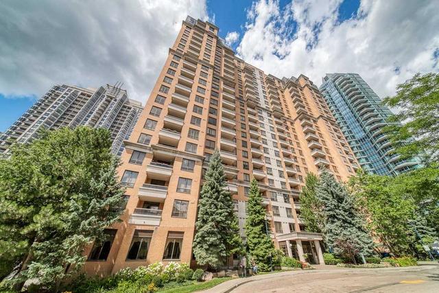 2317 - 18 Sommerset Way, Condo with 2 bedrooms, 2 bathrooms and 1 parking in Toronto ON | Image 1