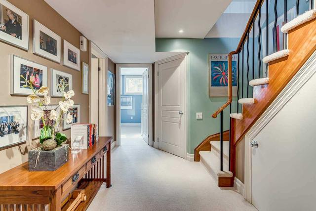 34 Marlborough Ave, House attached with 3 bedrooms, 4 bathrooms and 2 parking in Toronto ON | Image 25