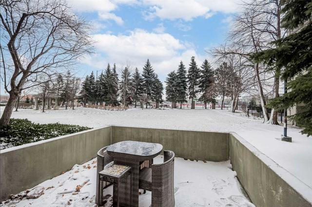 111 - 35 Kingsbridge Garden Circ S, Condo with 2 bedrooms, 1 bathrooms and 1 parking in Mississauga ON | Image 1