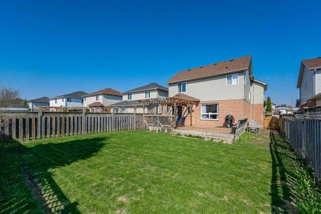 143 Deerpath Dr, House detached with 3 bedrooms, 4 bathrooms and 4 parking in Guelph ON | Image 2