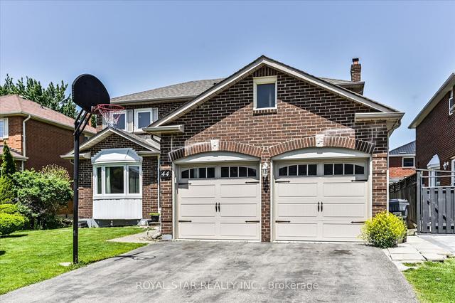 44 Cox Cres, House detached with 4 bedrooms, 4 bathrooms and 5 parking in Brampton ON | Image 12