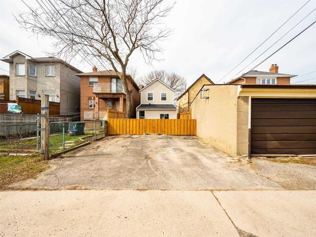359 Westmoreland Ave N, House detached with 3 bedrooms, 2 bathrooms and 2 parking in Toronto ON | Image 28