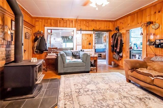 36 Sawmill Road, House detached with 4 bedrooms, 1 bathrooms and 6 parking in Haldimand County ON | Image 5