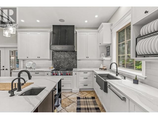 2957 Harvard Road, House detached with 4 bedrooms, 3 bathrooms and 13 parking in Kelowna BC | Image 23