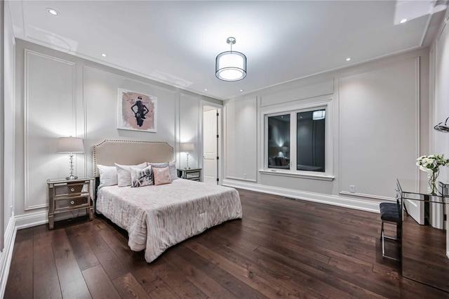 106 Frontenac Ave, House detached with 4 bedrooms, 6 bathrooms and 6 parking in Toronto ON | Image 23