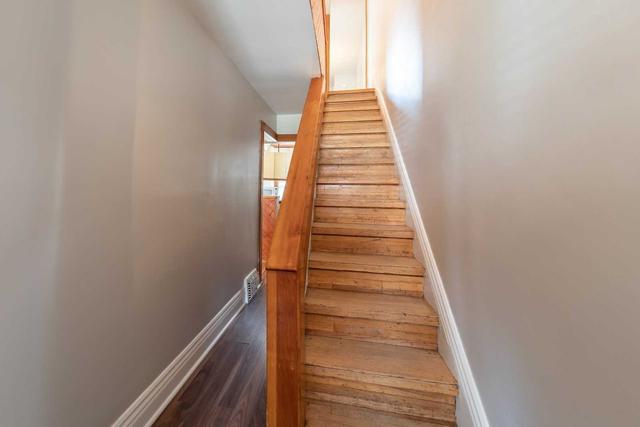 56 Kent Rd, House semidetached with 2 bedrooms, 1 bathrooms and 1 parking in Toronto ON | Image 15