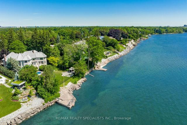 4038 Lakeshore Rd, House detached with 6 bedrooms, 10 bathrooms and 16 parking in Burlington ON | Image 38