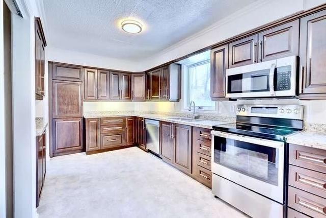 2619 Thorn Lodge Dr, House detached with 4 bedrooms, 4 bathrooms and 4 parking in Mississauga ON | Image 2