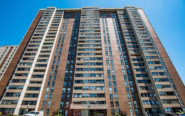 1912 - 18 Knightsbridge Rd, Condo with 3 bedrooms, 2 bathrooms and 1 parking in Brampton ON | Image 5