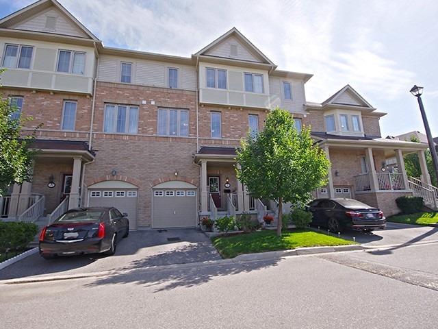 7 Soccavo Cres, Townhouse with 3 bedrooms, 4 bathrooms and 2 parking in Brampton ON | Image 1
