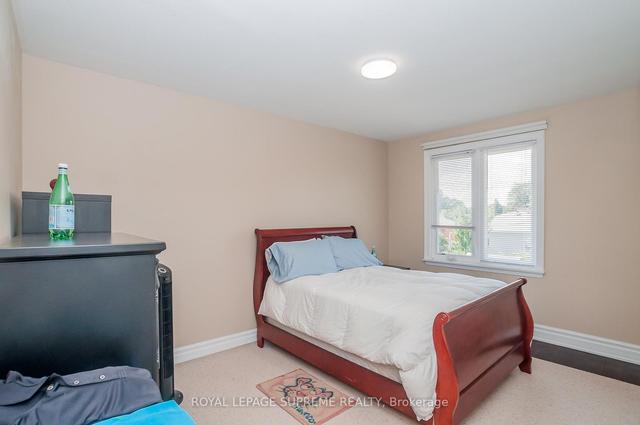 8 Norgrove Cres, House detached with 3 bedrooms, 2 bathrooms and 1 parking in Toronto ON | Image 5