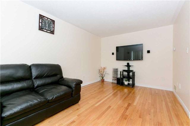 867 Grandview St N, House detached with 3 bedrooms, 4 bathrooms and 4 parking in Oshawa ON | Image 9