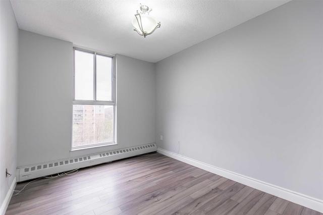 1002 - 1966 Main St W, Condo with 3 bedrooms, 2 bathrooms and 1 parking in Hamilton ON | Image 15
