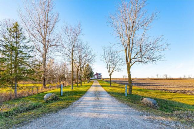 7622 Sideroad 8 E, House detached with 2 bedrooms, 1 bathrooms and 13 parking in Wellington North ON | Image 12