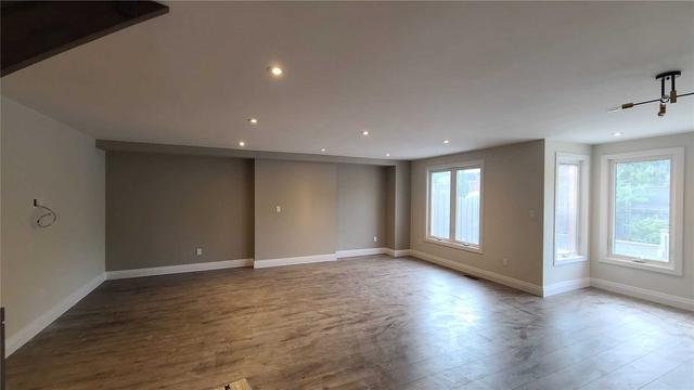 3864 Seebring Cres, House detached with 4 bedrooms, 4 bathrooms and 4 parking in Mississauga ON | Image 6
