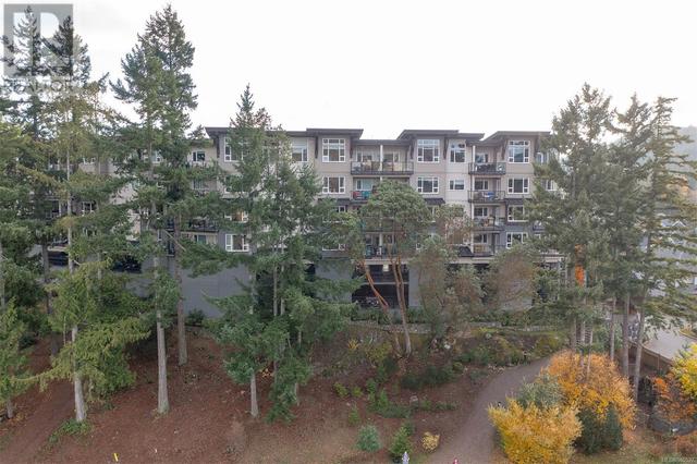 113 - 1145 Sikorsky Rd, Condo with 2 bedrooms, 2 bathrooms and 2 parking in Langford BC | Image 2